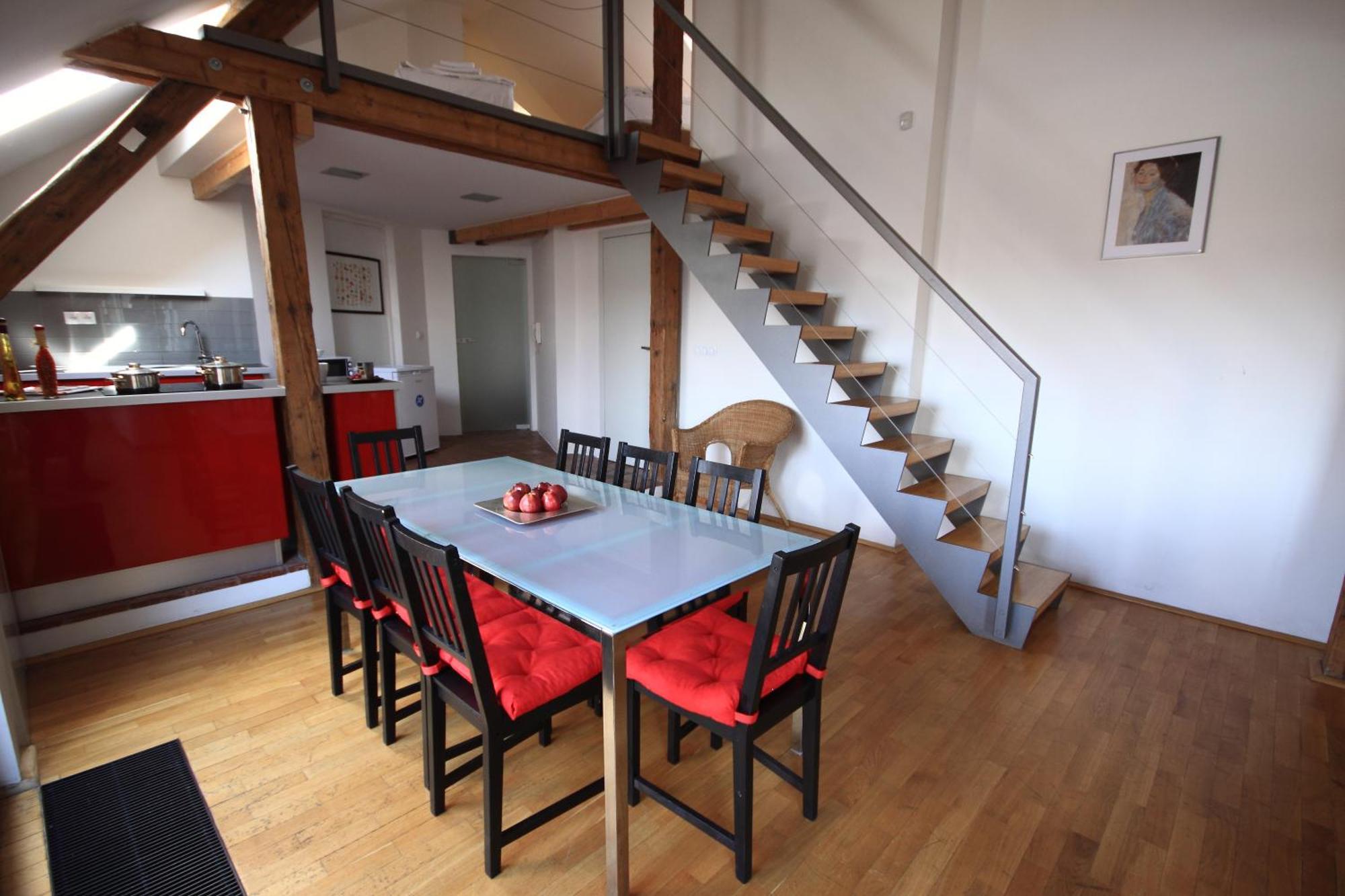 Apartament River View Praga
