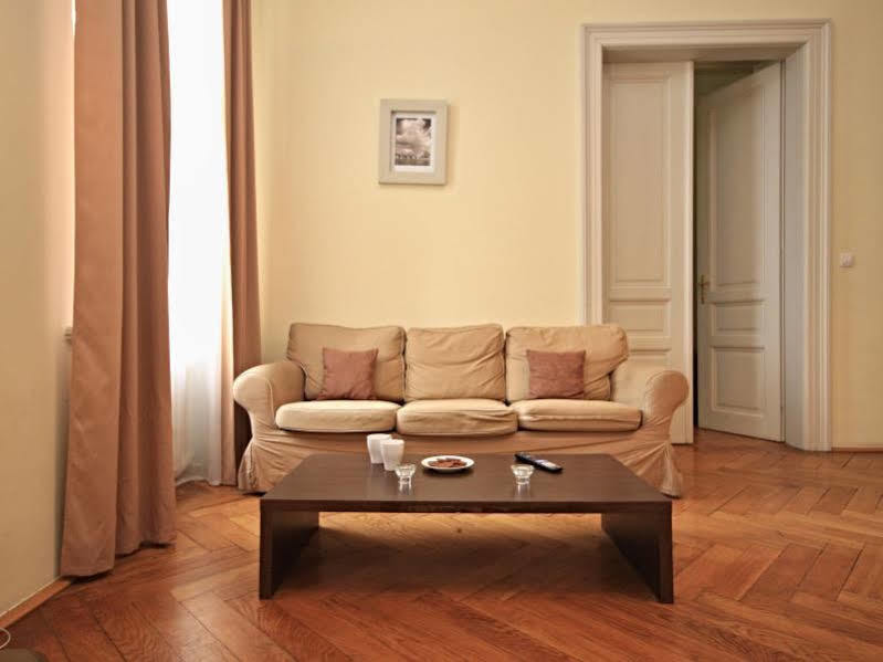 River View Apartament *